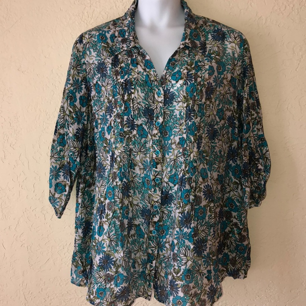 COPY - CJ BANKS blue floral BLOUSE TOP- Like New!…